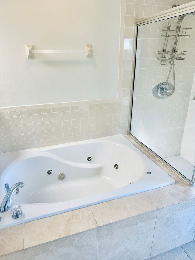 Building Photo - Lovely 3BR/2BA Home in Honeybrook Plantation