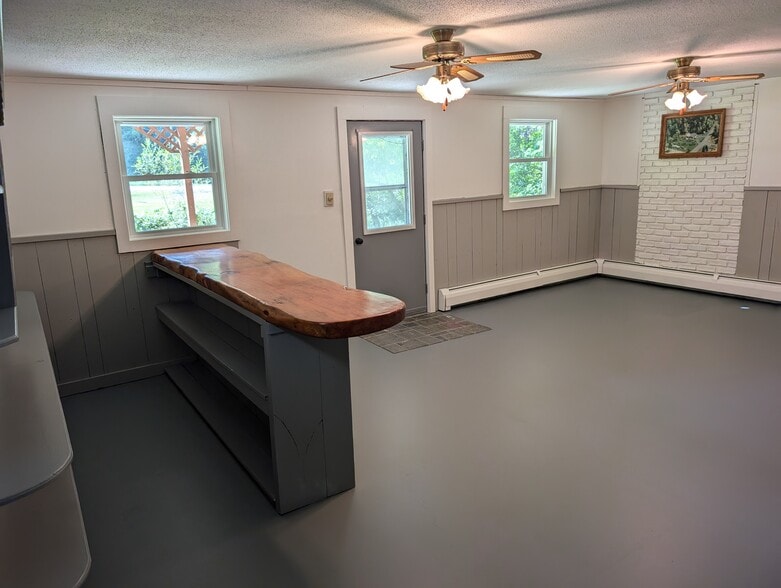 Lower floor bar & living room #2 (or bedroom #3) - 37 Sangamon Rd
