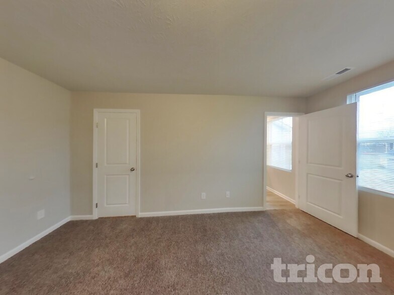 Building Photo - 838 Sunchaser Rd