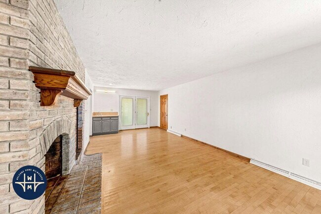 Building Photo - 15685 Brojan Dr