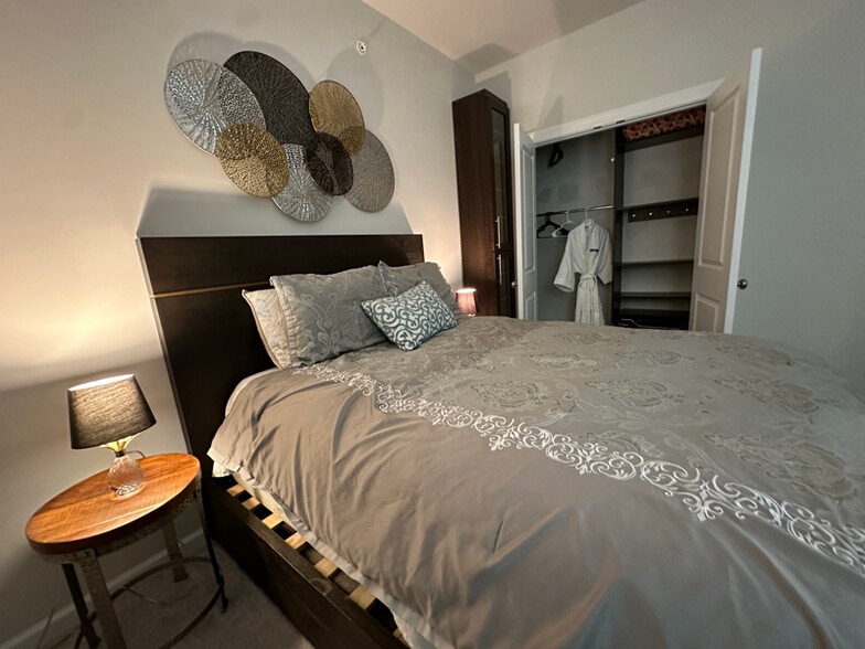 Building Photo - 15475 Annapolis Rd