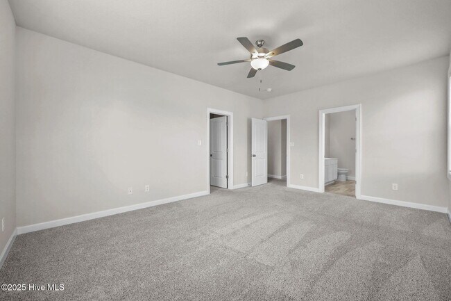 Building Photo - 249 Shallowbag Bay Ln