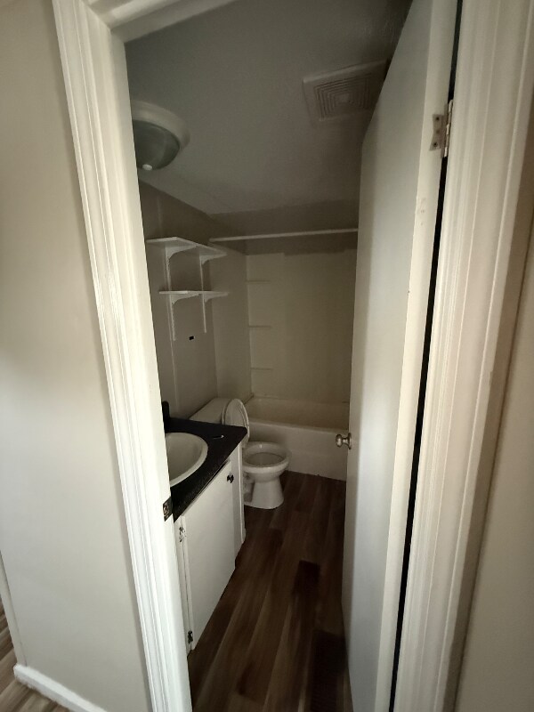 Building Photo - 80 Redwood Ln