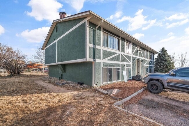 Building Photo - 3445 Cochran Dr