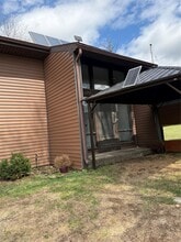 Building Photo - 40 Felter Hill Rd