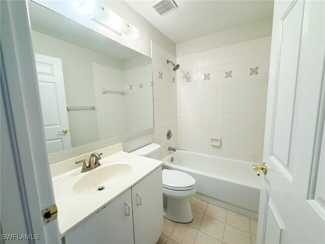 Building Photo - 4661 5th Ave SW