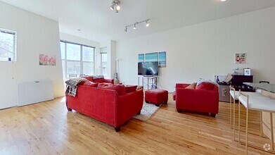 Building Photo - Third Floor Lincoln Park 3 Bed 2 Bath