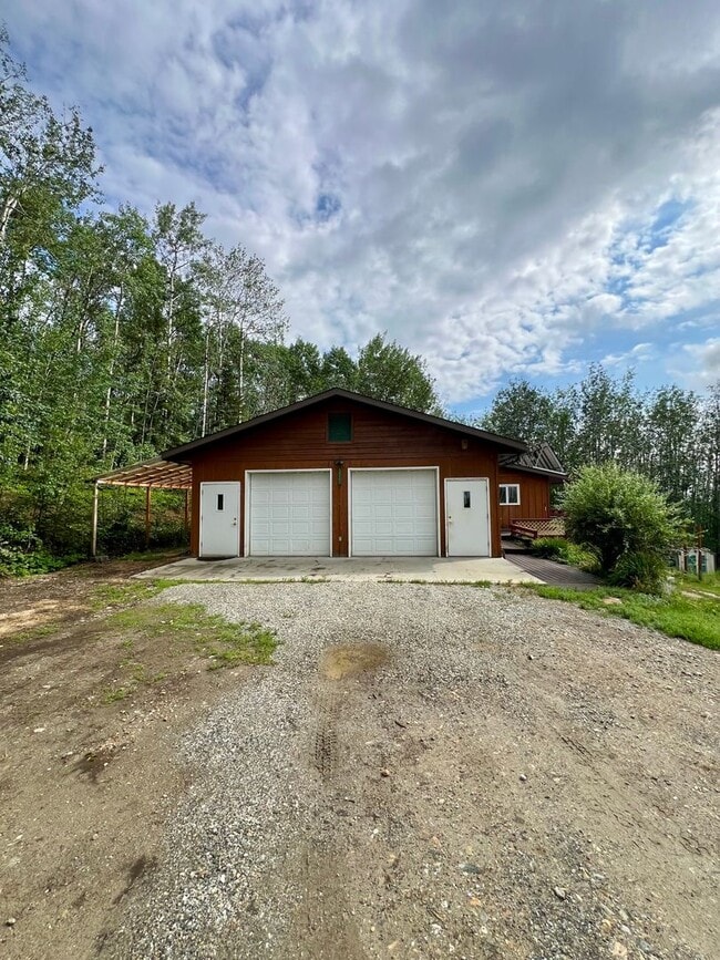 Building Photo - 4-Bedroom Home in Fairbanks | Fenced Yard,...