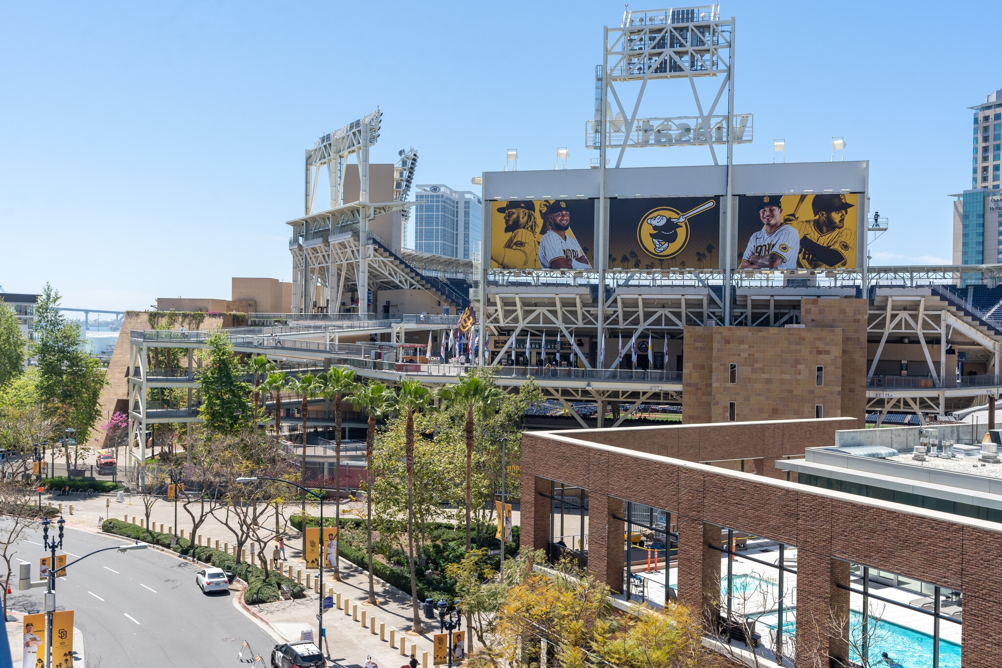 Building Photo - 321 10th Ave