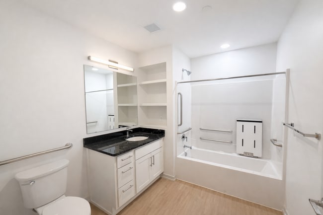Interior Photo - The Emory