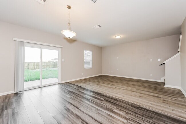 Building Photo - 10313 Castle Lyons Ln