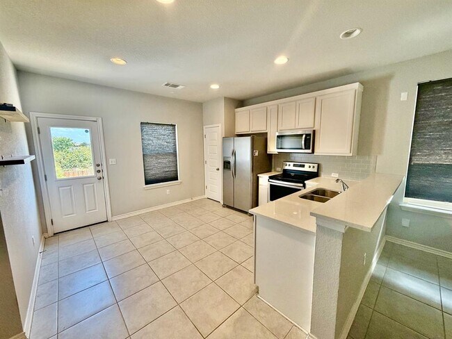 Building Photo - 312 Ancellotta Wy