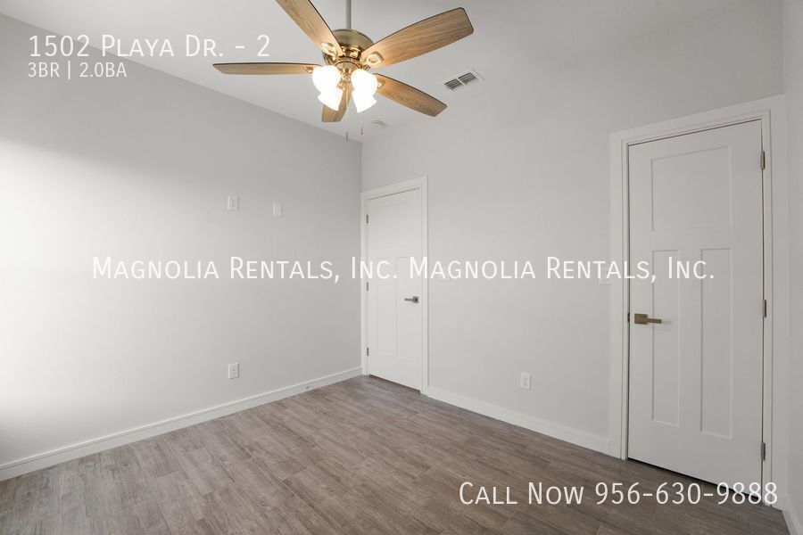 Building Photo - 1502 Playa Dr