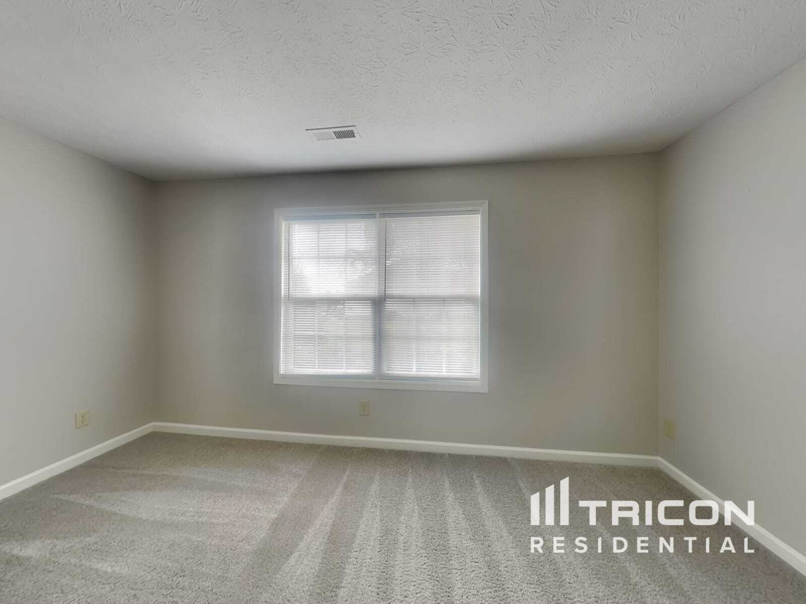 Building Photo - 910 S Shore Ct