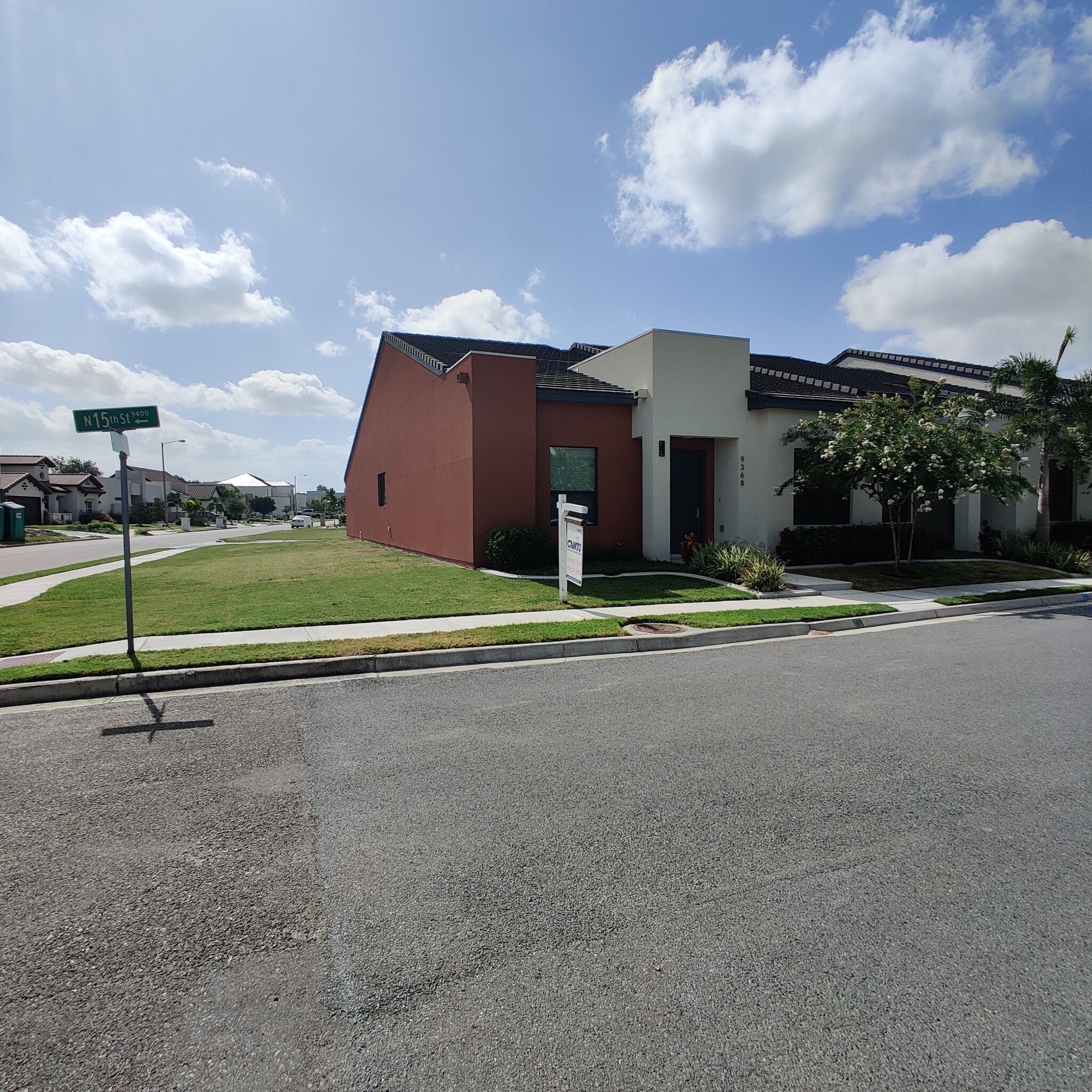 Building Photo - 9368 N 15th St