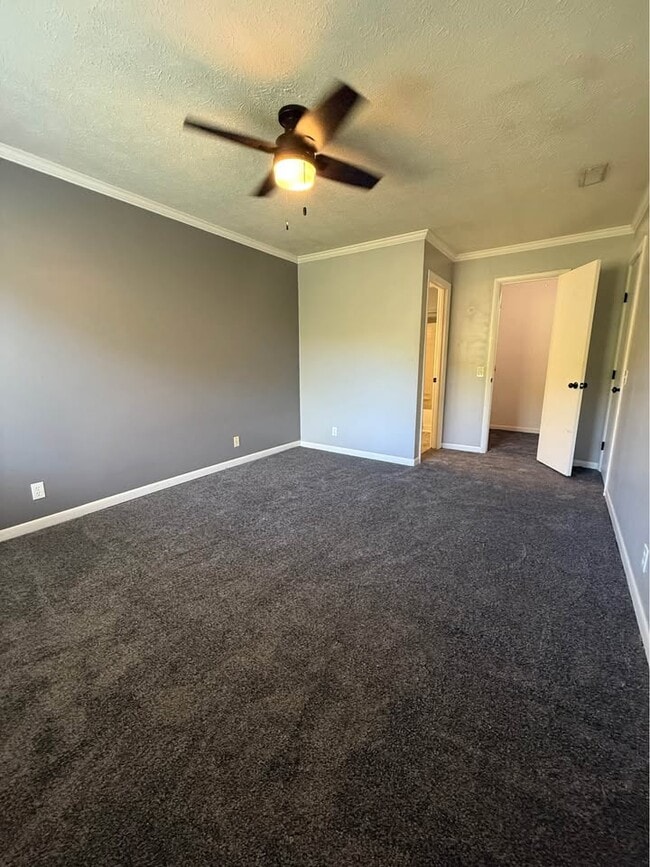 Building Photo - 44 Woodland Hills Dr