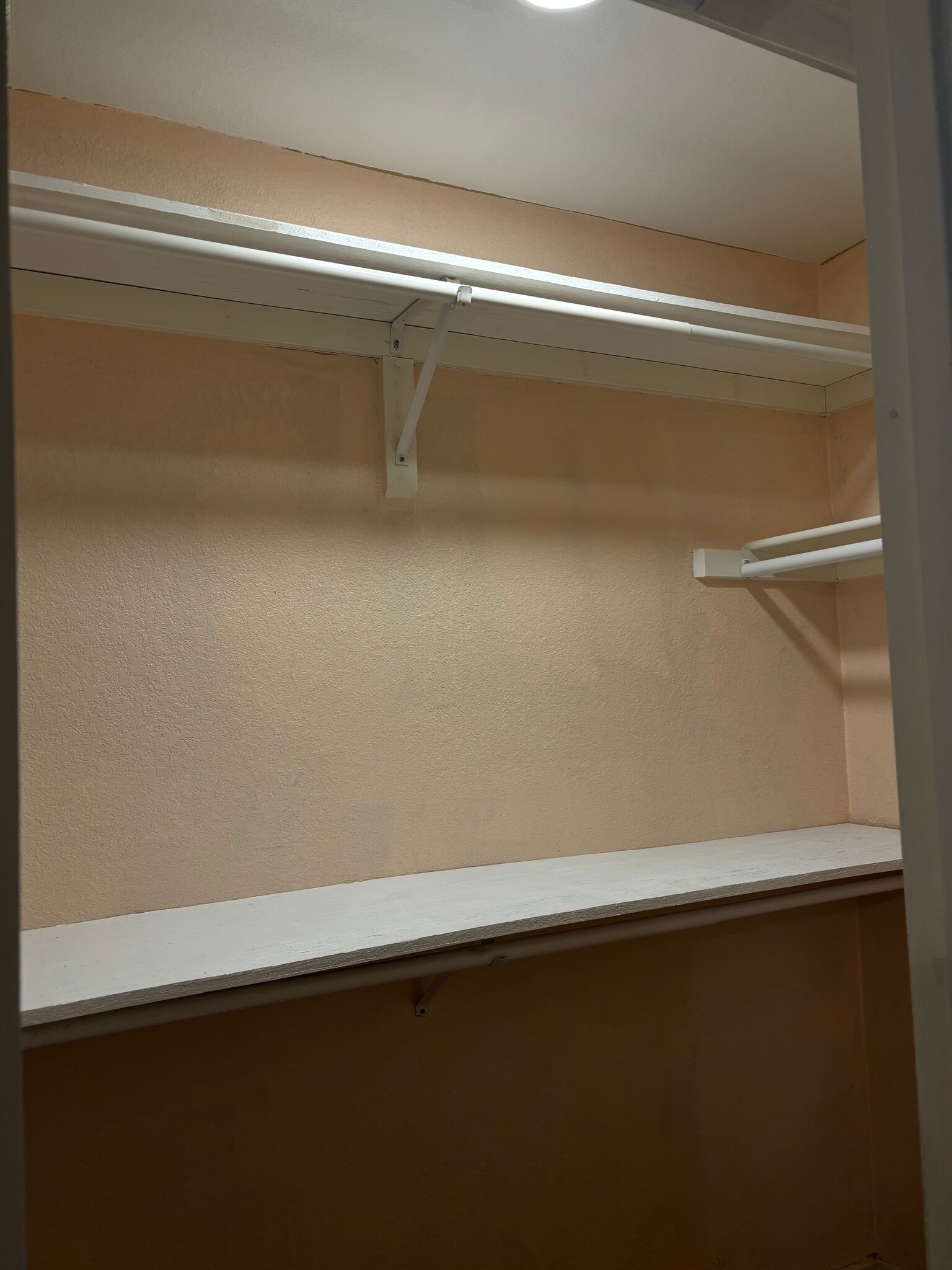 Máster closet - 102 Hilltop Dr