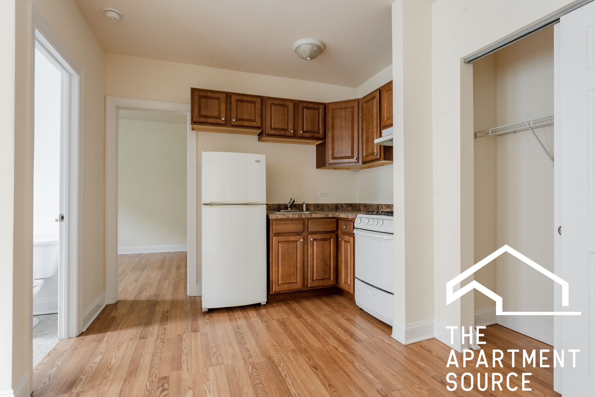 Building Photo - 2606 N Kimball Ave