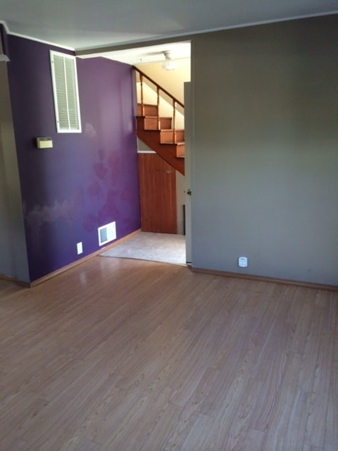 Building Photo - 3 Bedroom 2 Bathroom Home in Fantastic Location