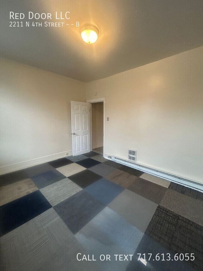 Building Photo - 2211 N 4th St