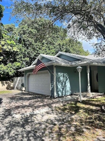 Primary Photo - 7761 NW 4th St