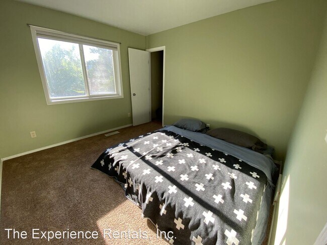 Building Photo - 3 br, 2 bath House - 5301 S Mandy Ave