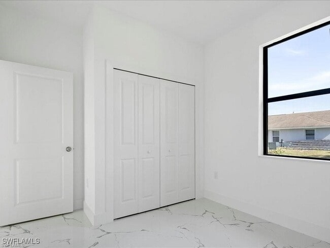 Building Photo - 5208 28th St SW