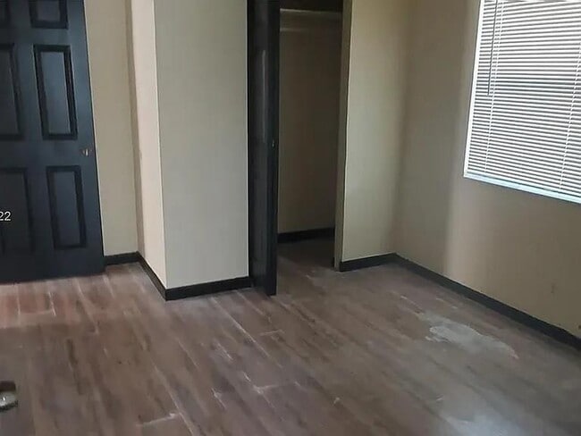 Building Photo - 347 NW 6th St