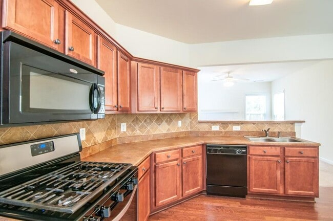 Building Photo - 267 Grenier Terrace NE