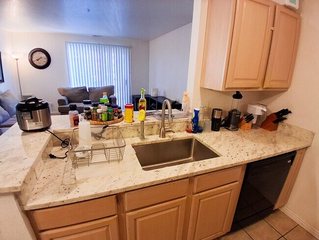 Building Photo - 104 W 1230 N St