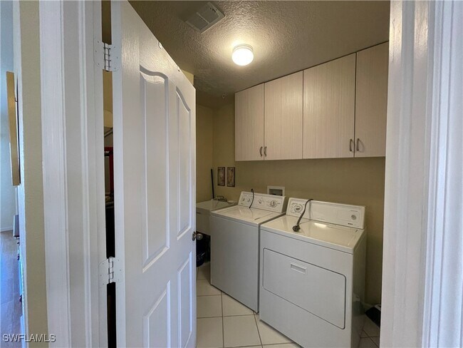 Building Photo - 9009 Michael Cir