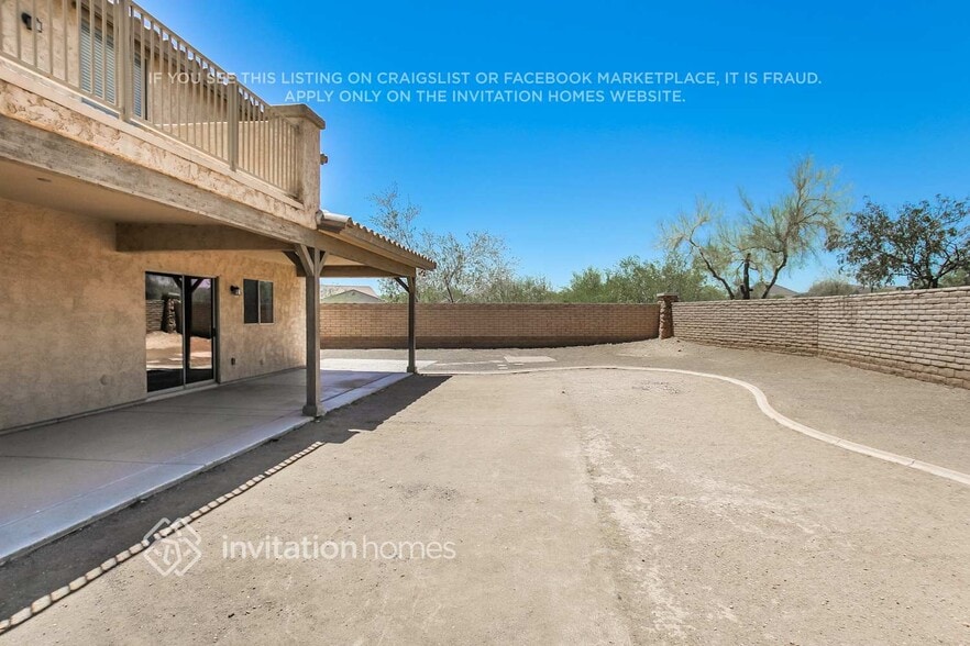 Building Photo - 12794 W Pasaro Dr