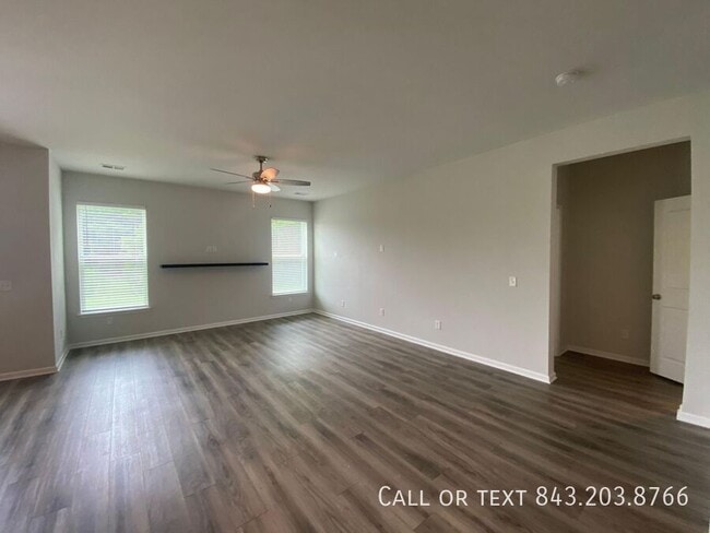 Building Photo - 419 Brookgreen Dr