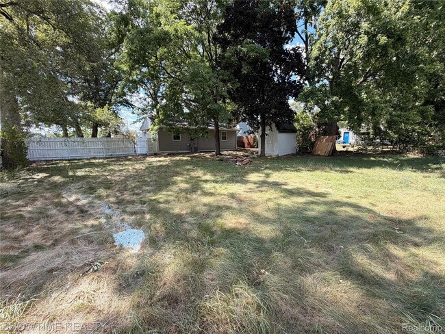 Building Photo - 3061 Culbertson Ave