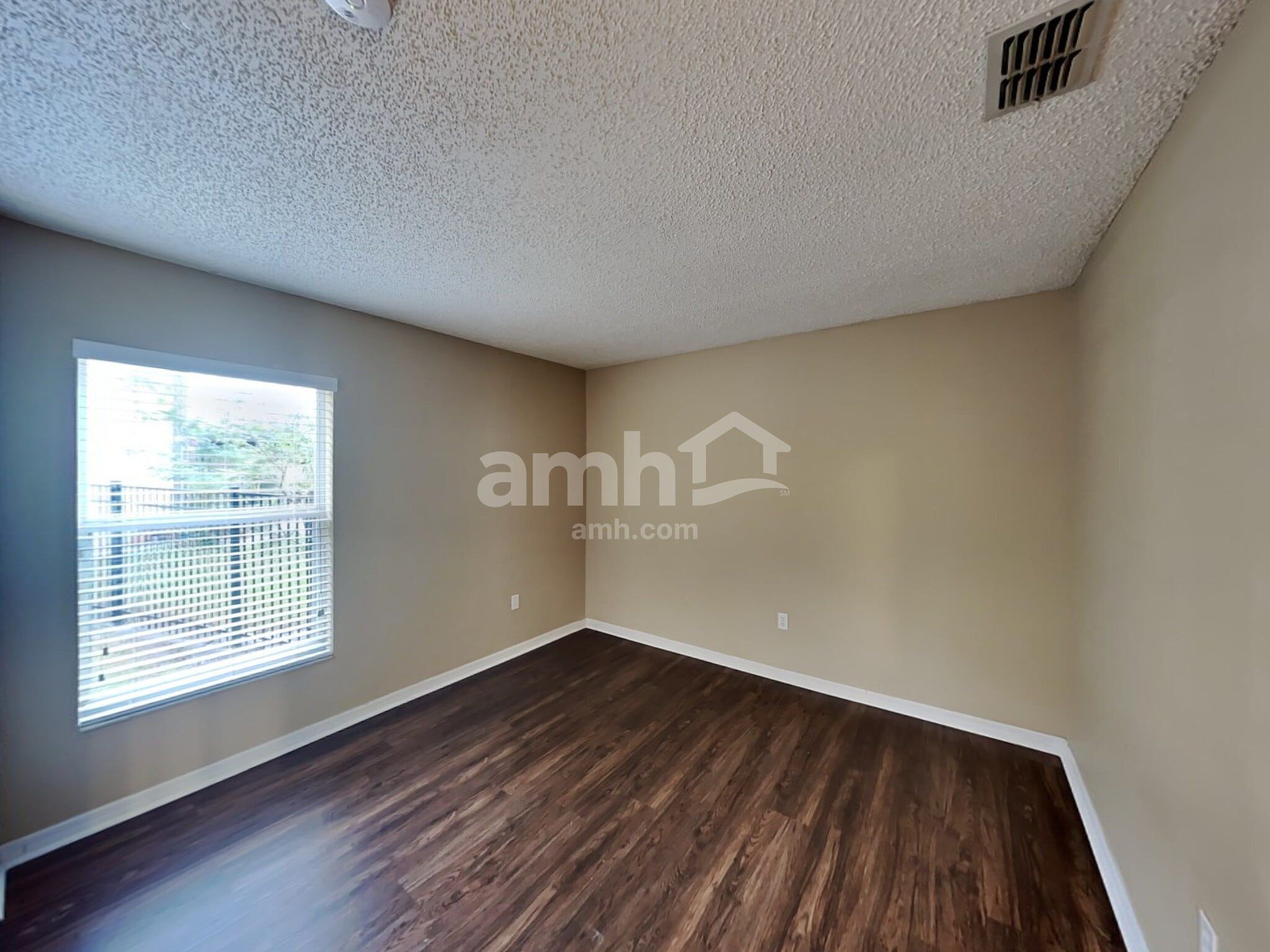 Building Photo - 15333 Harrowgate Way