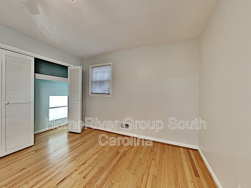 Building Photo - 7908 Tradd St