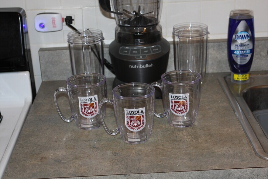 Building Photo - 1417 W Rosemont Ave