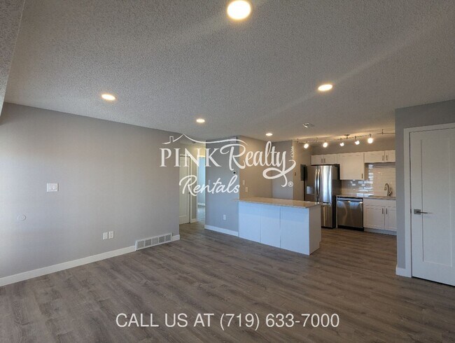 Building Photo - 4435 Hunting Meadows Cir