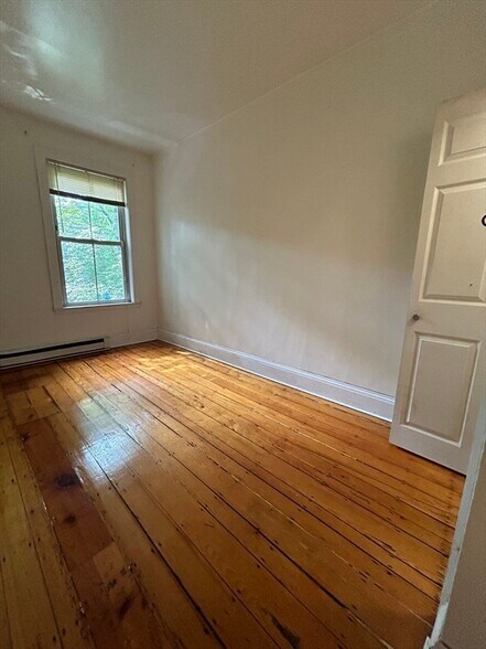 Building Photo - 44 E Springfield St