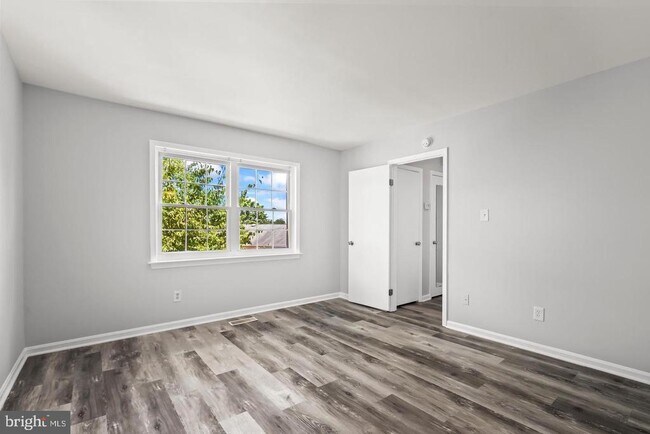 Building Photo - 9904 Hagel Cir