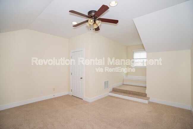 Building Photo - 1284 Jandras Ln SE