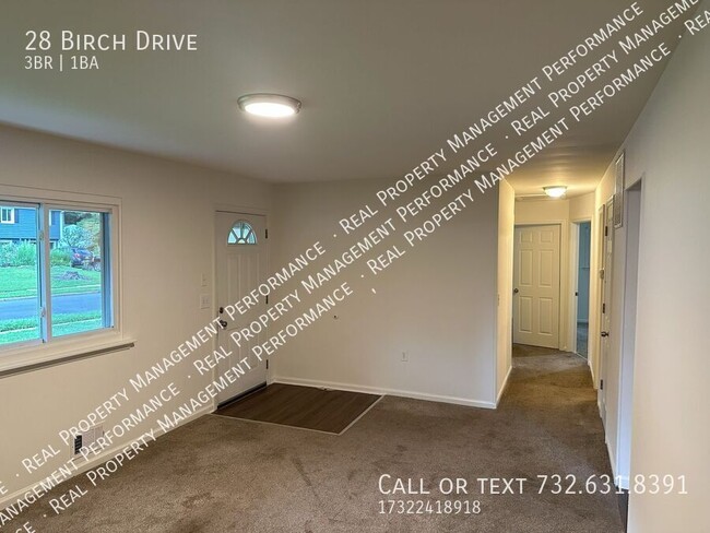 Building Photo - 28 Birch Dr