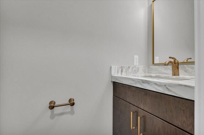 Building Photo - 3729 Boulder Dr