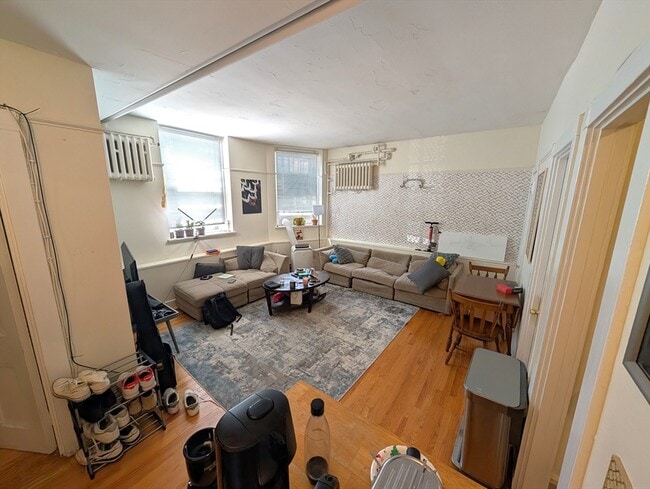Building Photo - 10 Otis Pl