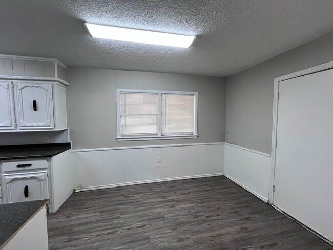 Building Photo - 5507 45th St