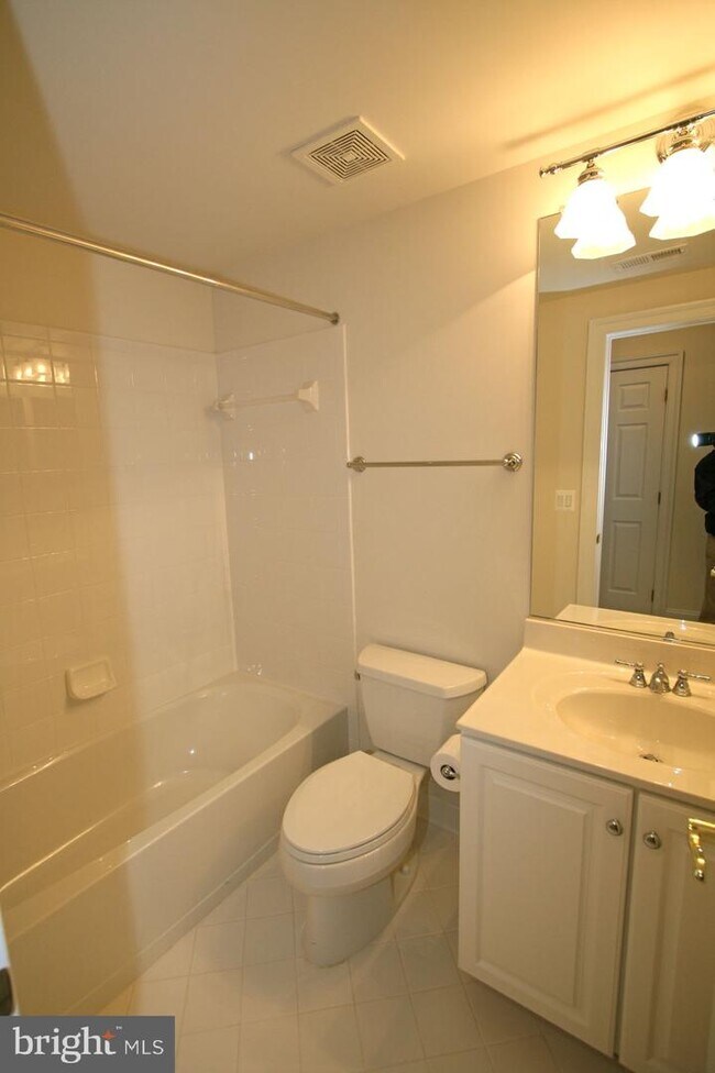 Building Photo - 43704 Burning Sands Terrace