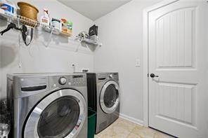 Building Photo - 9115 Kidwell Cir