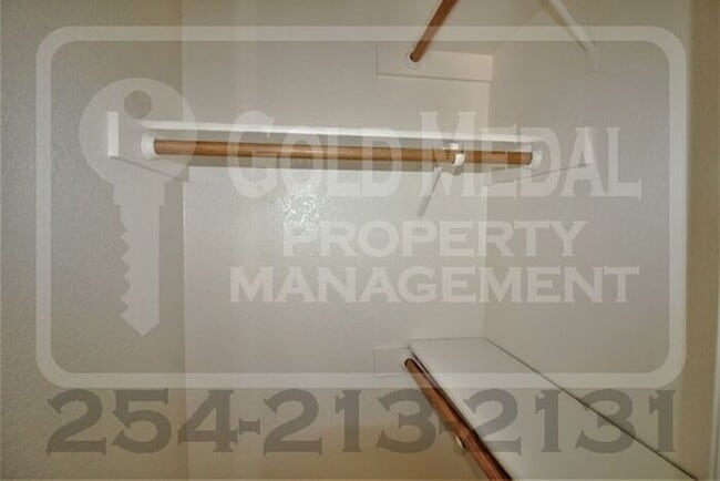 Building Photo - 4205 Alan Kent Dr