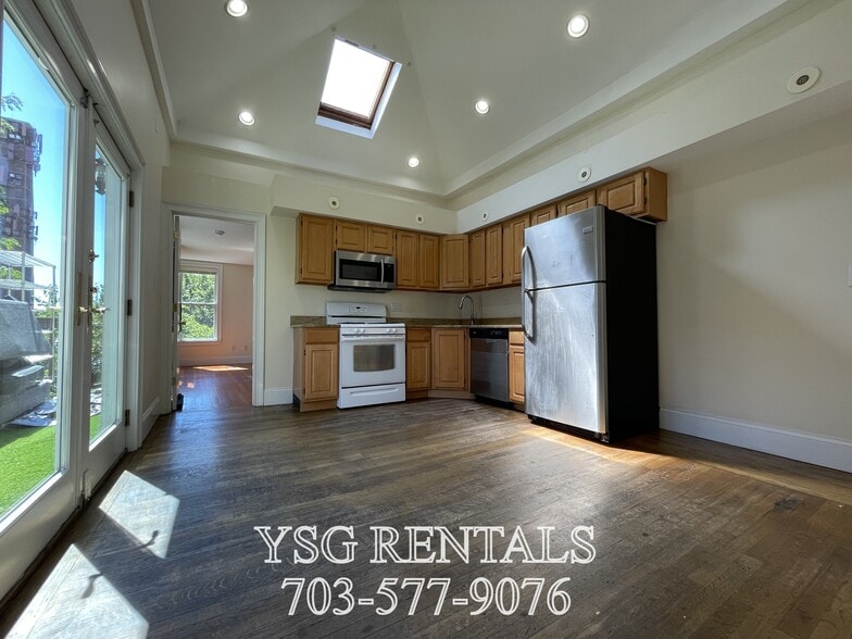 Building Photo - 8 Alleghany St