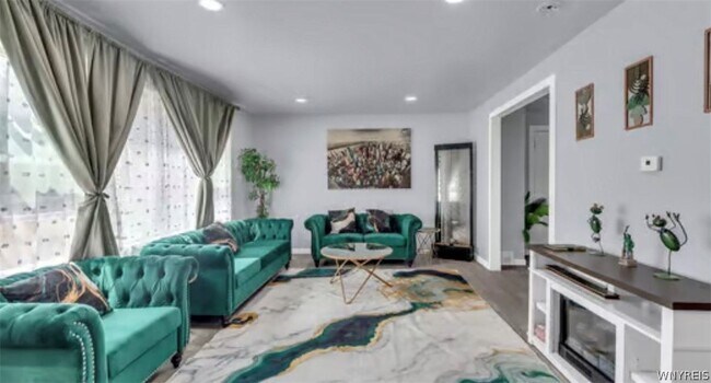 Building Photo - 1536 Niagara Ave